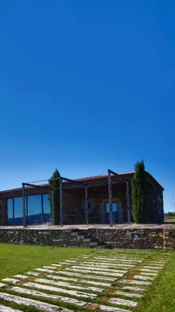 Douro Eagle Superior Red 2018/19, Douro -UK Drinks Sales 2024 0030491 0